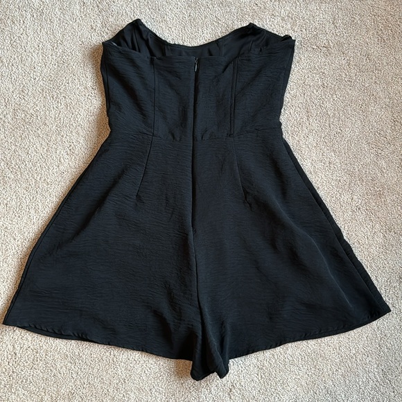 Black corset romper - Picture 4 of 4